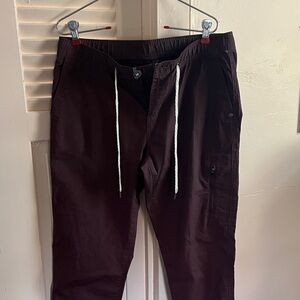 Vuori women’s rip stop pants